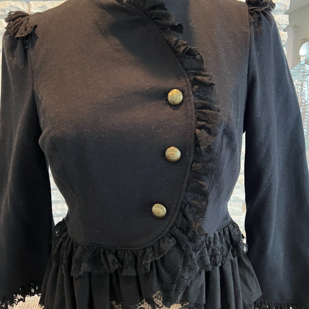 Green Envelope Jacket Top Lace Detail - Picture 3 of 8